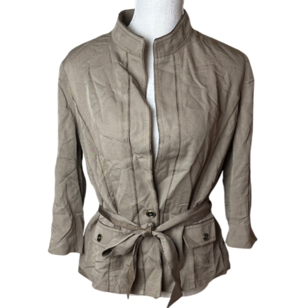WHITE HOUSE BLACK MARKET‎ Khaki / Tan Lightweight Jacket - 8